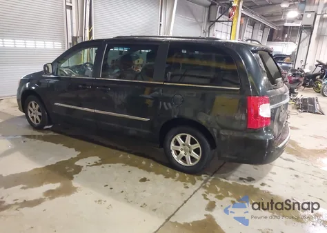 2012 Chrysler Town & Country Touring z USA, uszkodzony, nr VIN 2C4RC1BG3CR200329